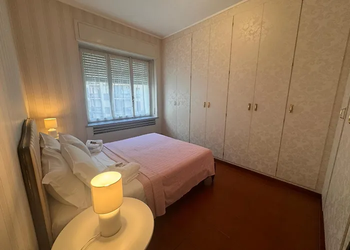 Casa Laura Centre And